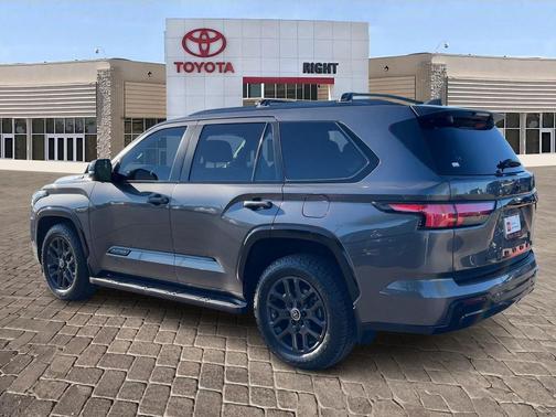 2024 Toyota Sequoia Platinum