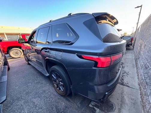 2024 Toyota Sequoia Platinum
