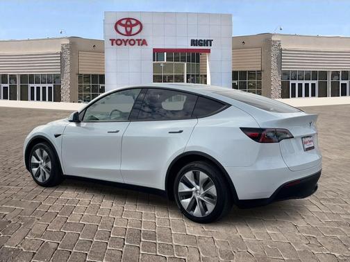 2023 Tesla Model Y Long Range Dual Motor All-Wheel Drive