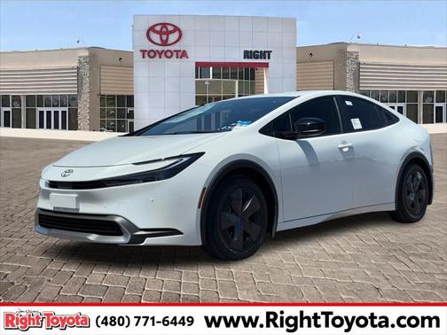2025 Toyota Prius L