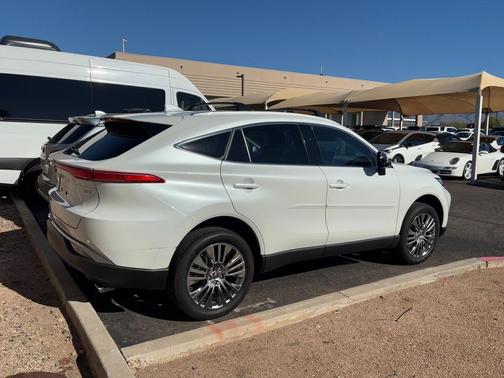 2023 Toyota Venza XLE