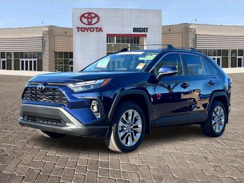 2025 Toyota RAV4 XLE Premium
