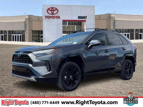 2024 Toyota RAV4 Hybrid SE