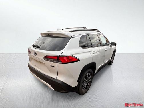 Wind Chill Pearl 2024 Toyota Corolla Cross XLE