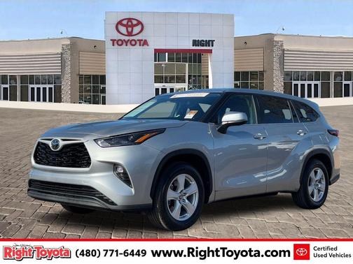 2025 Toyota Highlander LE