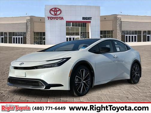 2025 Toyota Prius XLE