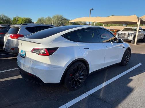 2023 Tesla Model Y Performance Dual Motor All-Wheel Drive
