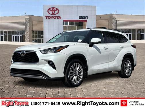 2023 Toyota Highlander Platinum