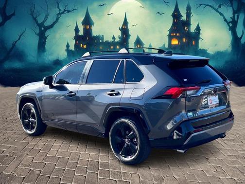 2020 Toyota RAV4 Hybrid SE