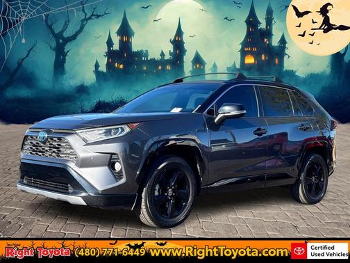 2020 Toyota RAV4 Hybrid SE