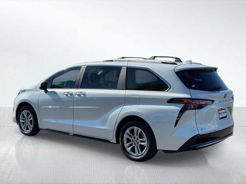 2025 Toyota Sienna Limited