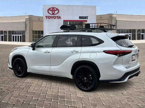 2023 Toyota Highlander XSE