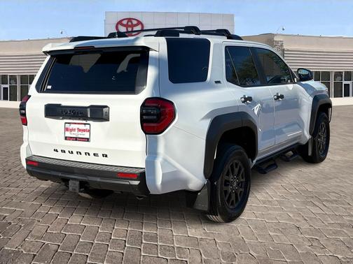 2025 Toyota 4Runner SR5