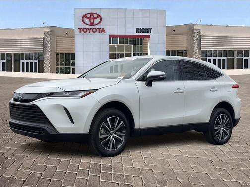 2024 Toyota Venza LE