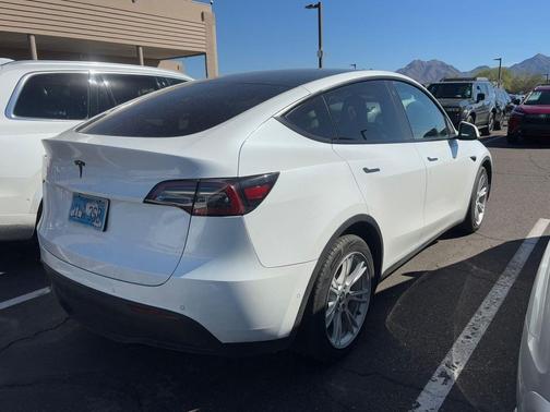 2021 Tesla Model Y Long Range Dual Motor All-Wheel Drive