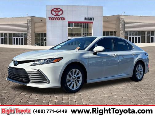 2024 Toyota Camry LE