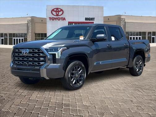 2025 Toyota Tundra Hybrid Platinum