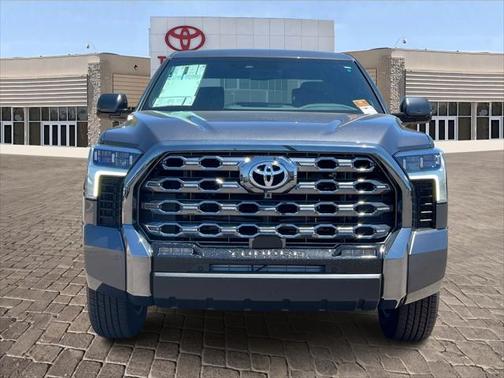 2025 Toyota Tundra Hybrid Platinum