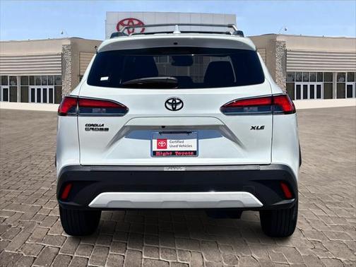 2023 Toyota Corolla Cross XLE