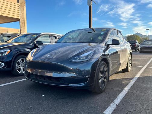 2024 Tesla Model Y Long Range Dual Motor All-Wheel Drive
