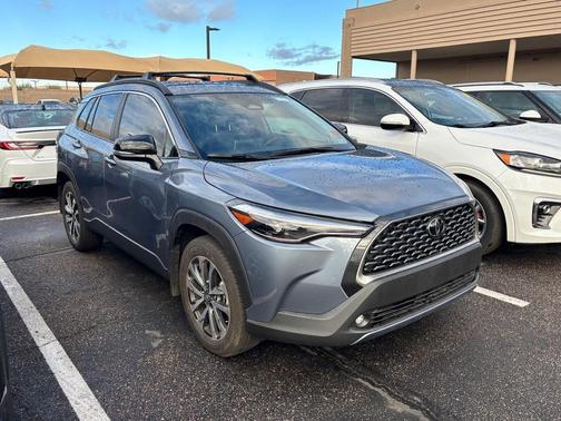 2025 Toyota Corolla Cross XLE