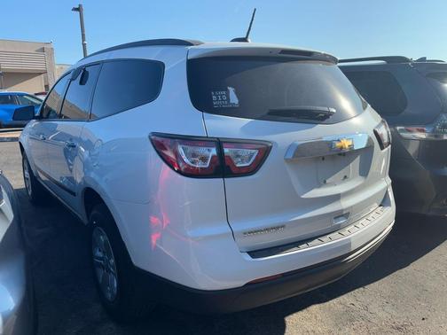 2017 Chevrolet Traverse LS