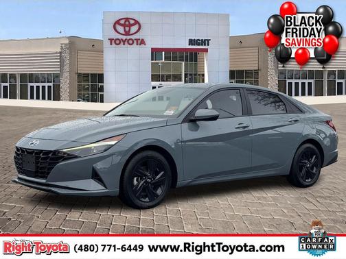 2022 Hyundai ELANTRA SEL