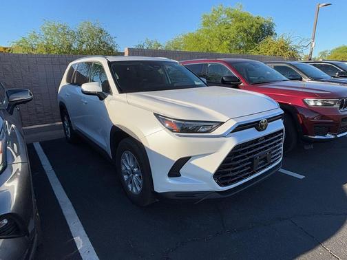 2025 Toyota Grand Highlander XLE