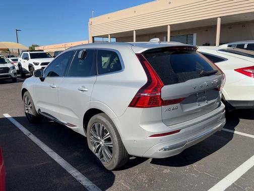 2022 Volvo XC60 B5 Inscription