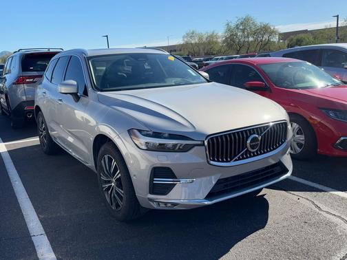 2022 Volvo XC60 B5 Inscription