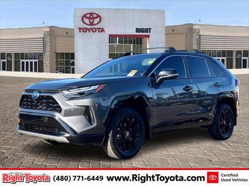 2023 Toyota RAV4 Hybrid SE