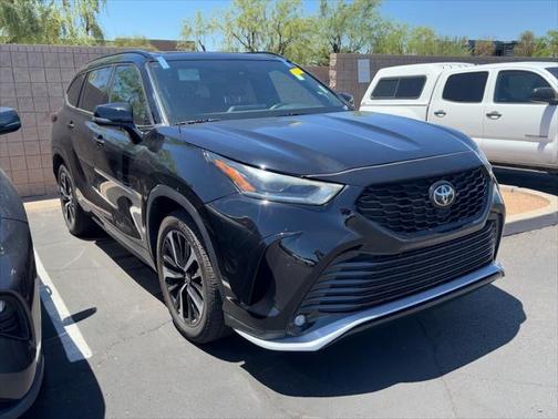 2022 Toyota Highlander XSE
