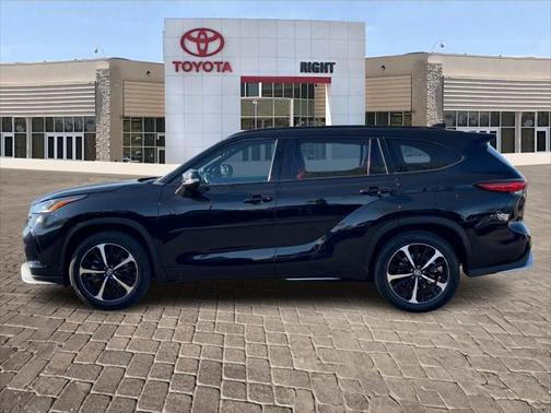 2022 Toyota Highlander XSE