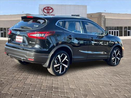 2021 Nissan Rogue Sport SL