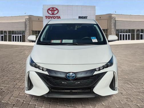 2022 Toyota Prius Prime LE
