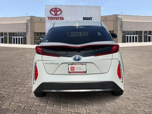 2022 Toyota Prius Prime LE