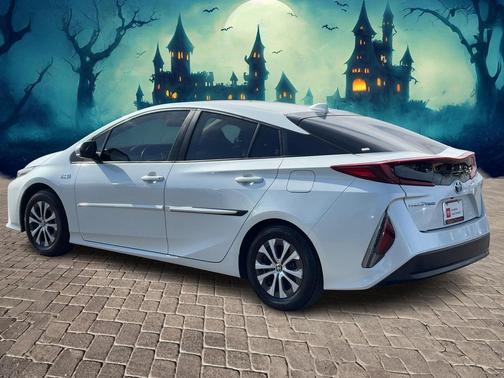 2022 Toyota Prius Prime LE