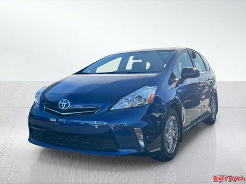 Blue Ribbon Metallic 2013 Toyota Prius v Three