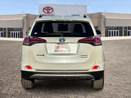2018 Toyota RAV4 Hybrid SE