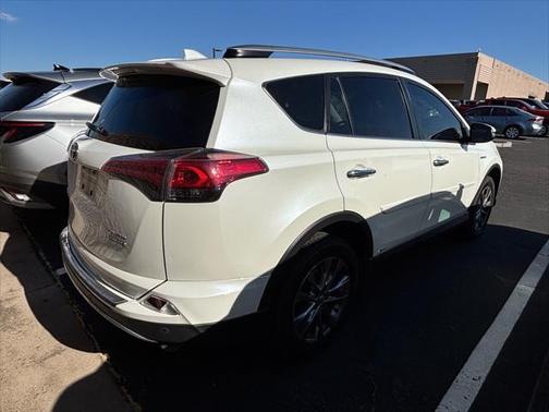 2018 Toyota RAV4 Hybrid SE