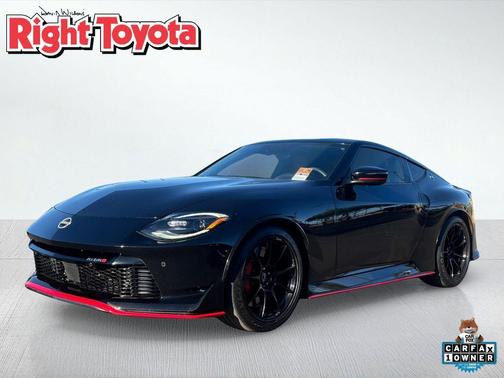 Black Diamond Pearl 2024 Nissan Z NISMO Auto