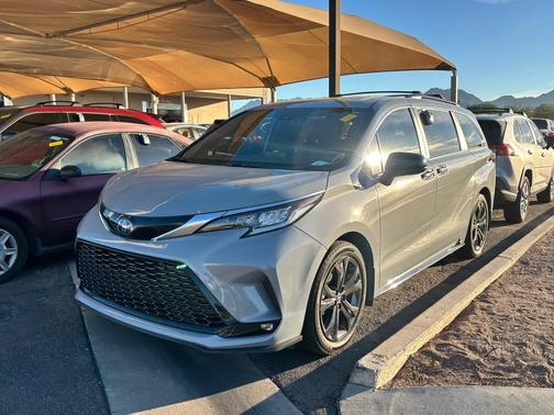 2023 Toyota Sienna XSE 7 Passenger