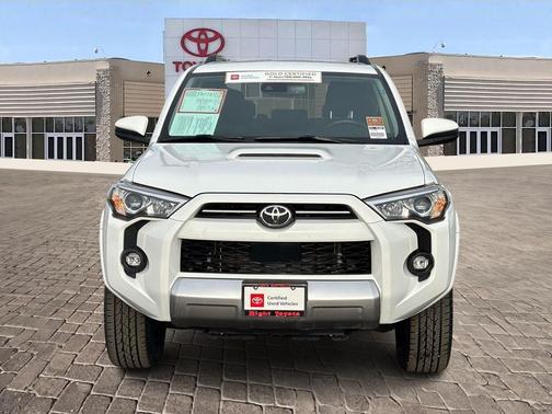 2024 Toyota 4Runner TRD Off Road
