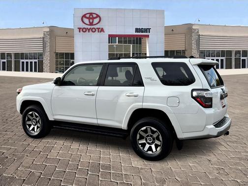 2024 Toyota 4Runner TRD Off Road