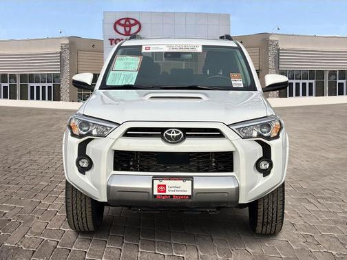 2024 Toyota 4Runner TRD Off Road