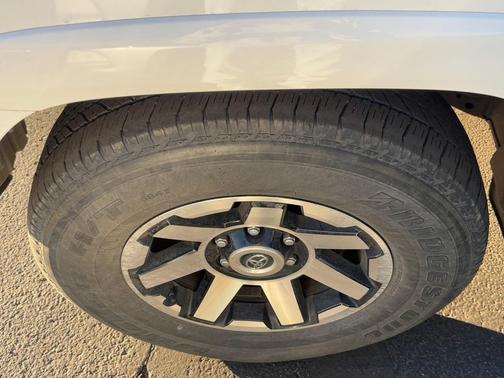 2024 Toyota 4Runner TRD Off Road