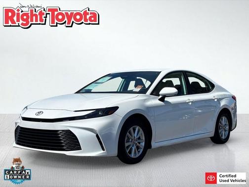 Ice Cap 2025 Toyota Camry LE