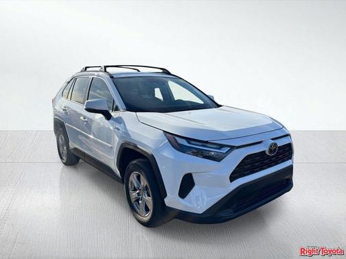 Ice Cap 2023 Toyota RAV4 XLE