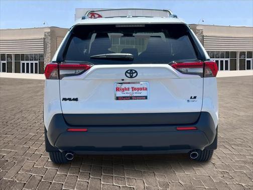 2025 Toyota RAV4 Hybrid LE