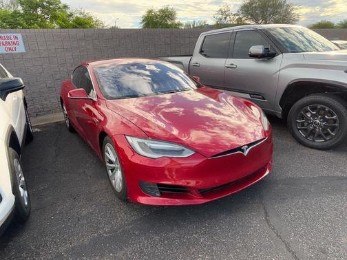 2016 Tesla Model S 70D